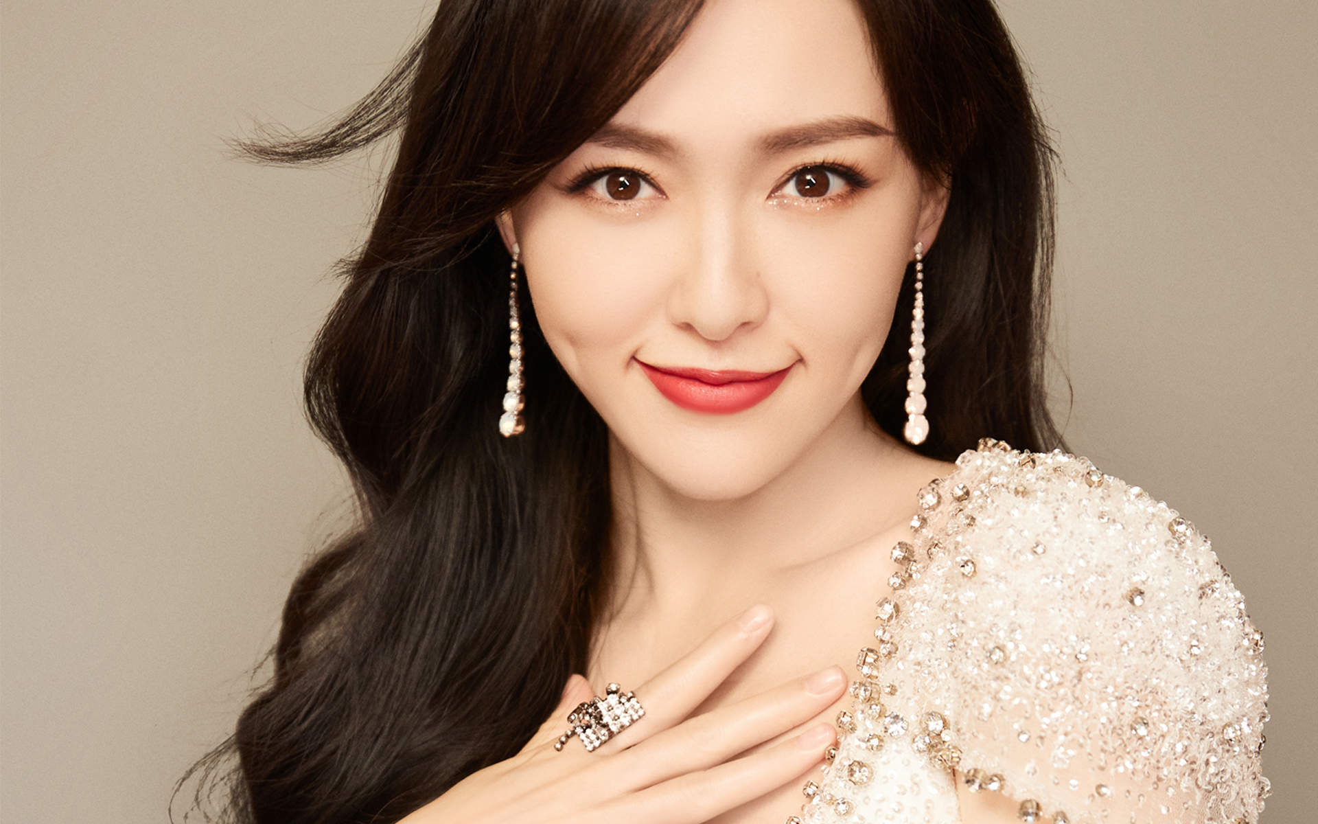 高清中国内地影视上海市女演员唐嫣窦骁《时间都知道》最新剧照图片图片