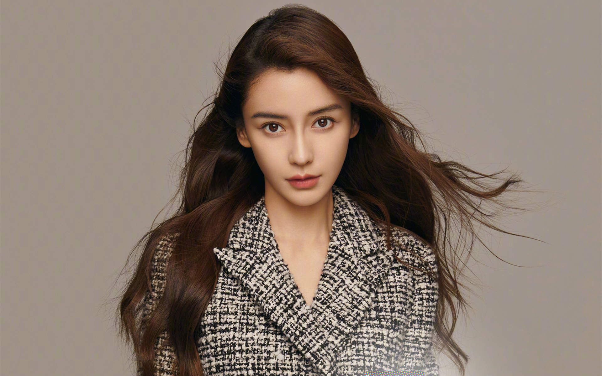 孙艺洲宠物世界萌宠时尚写真图片