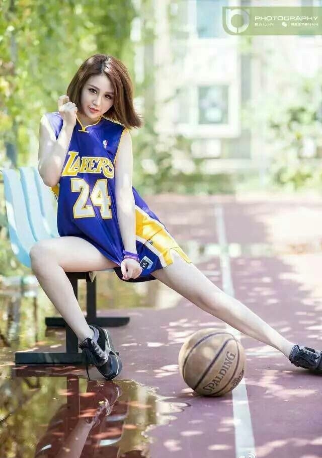 颜爱泽图片