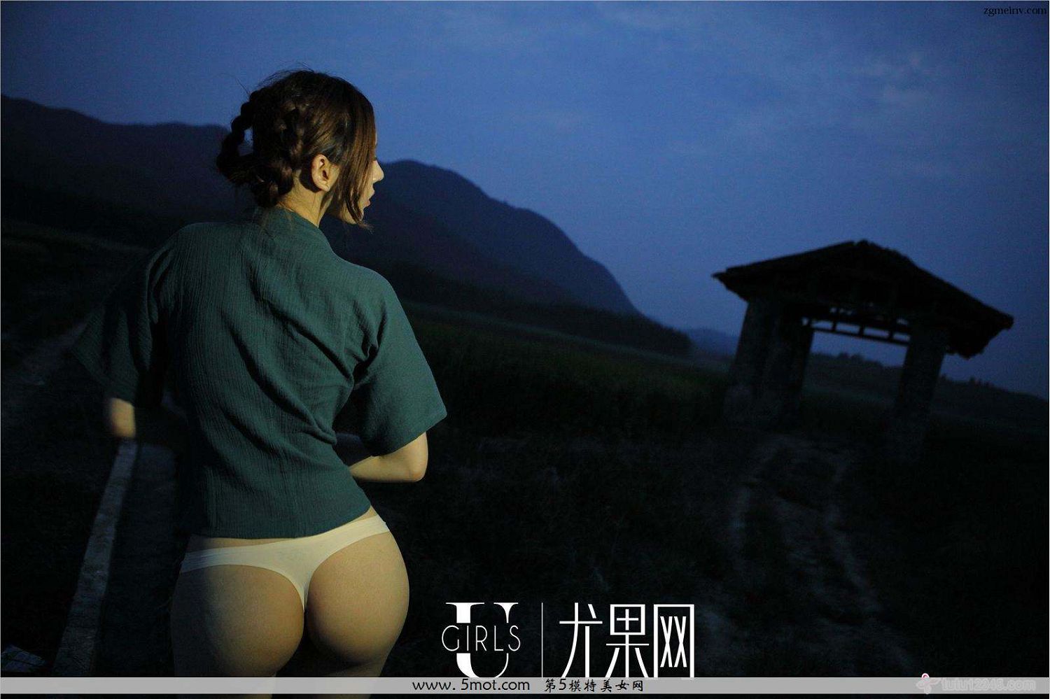 颜爱泽图片