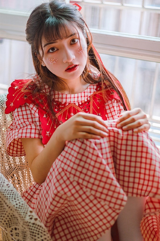 妮小妖图片