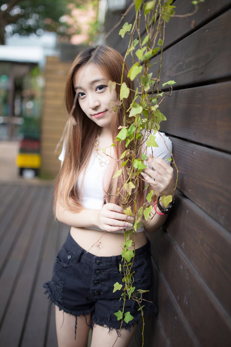 妮小妖图片