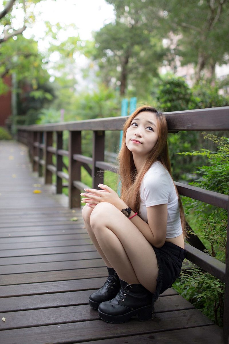 妮小妖图片