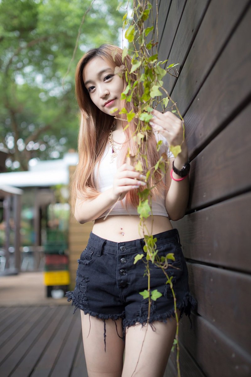 妮小妖图片