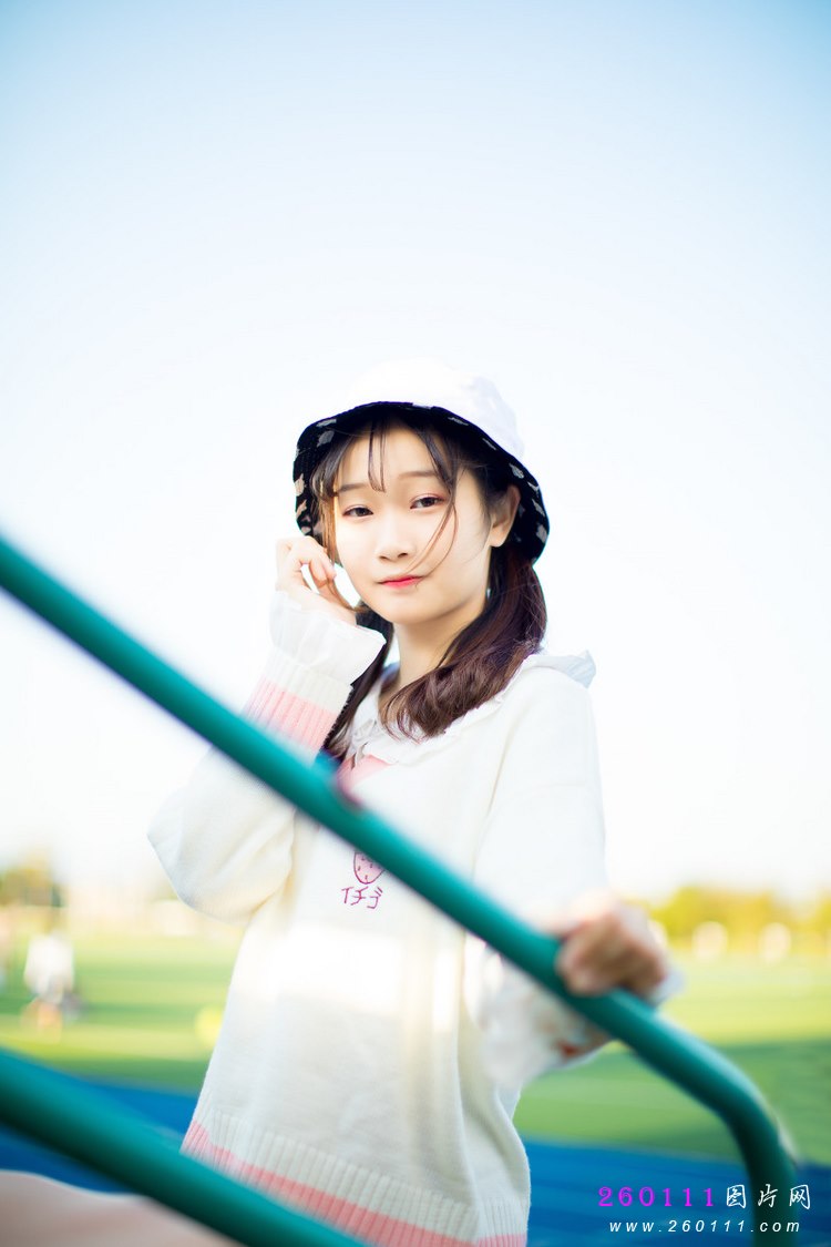 美女王尔琳图片