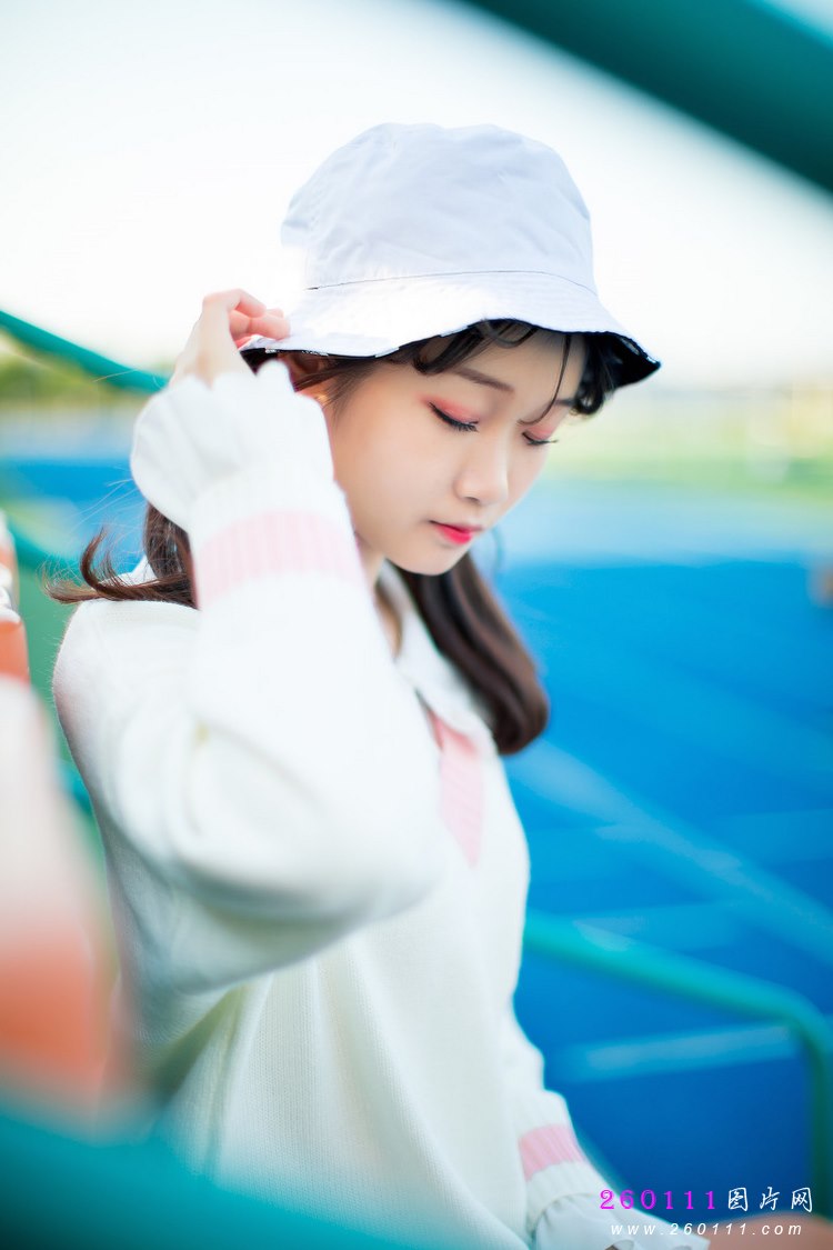 美女王尔琳图片