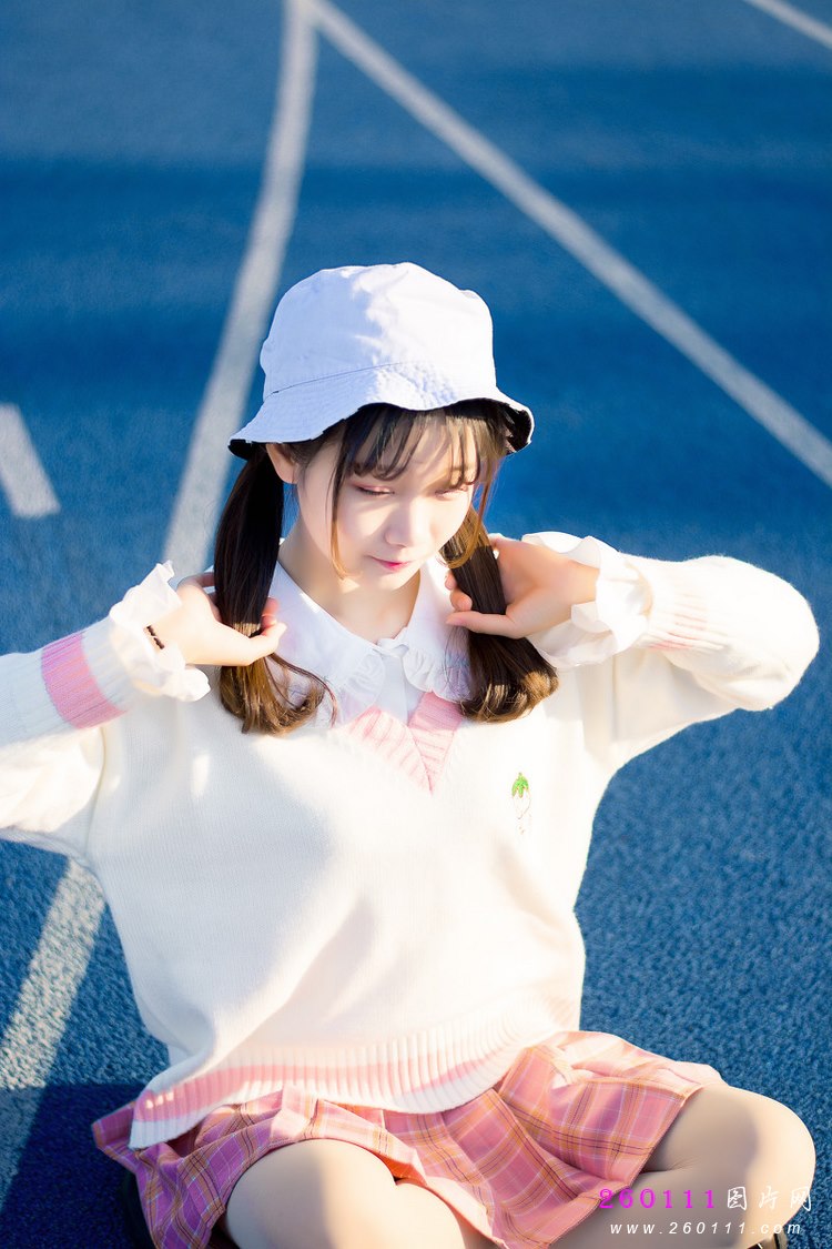 美女王尔琳图片