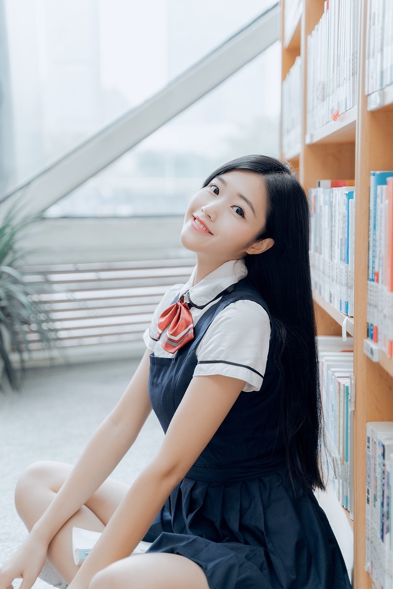 美女王尔琳图片