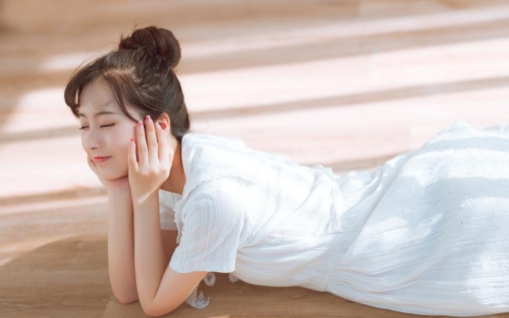 美女王尔琳图片