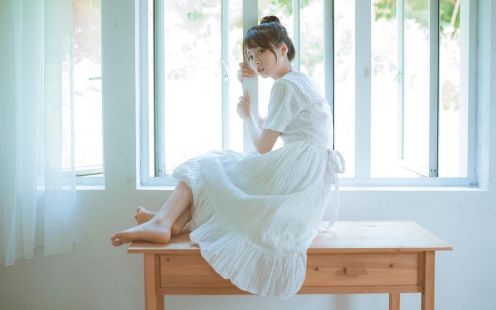 美女王尔琳图片