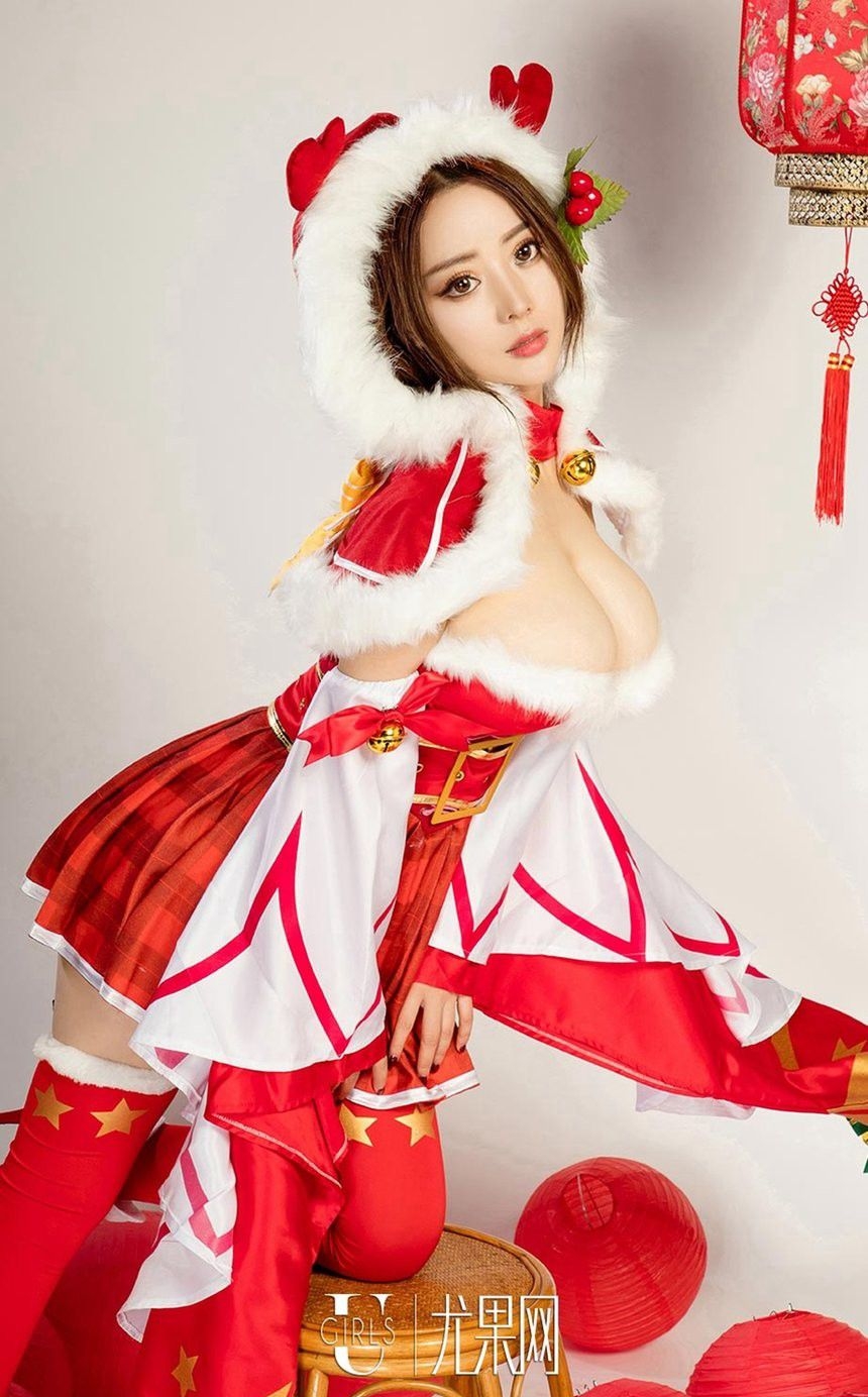 美女爱菲图片