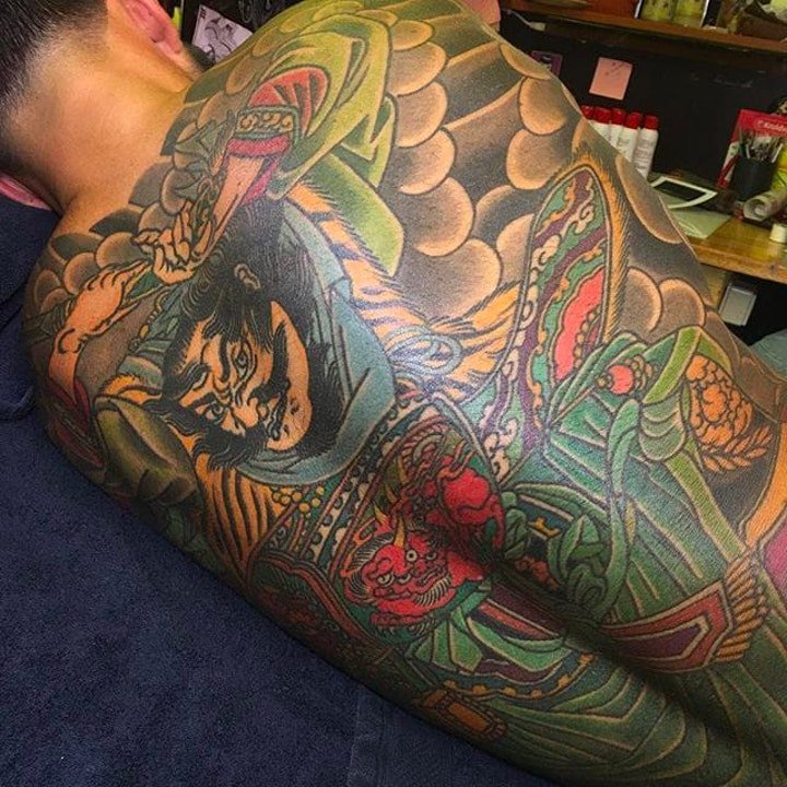 男士霸气的大满背纹身图案9张图片