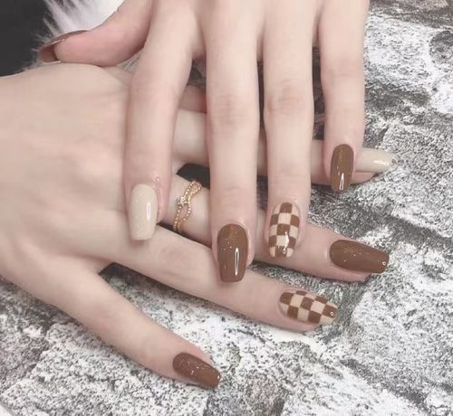 白美甲图片