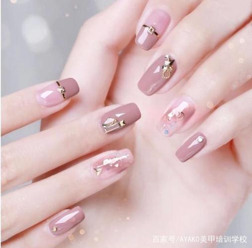 橙美甲图片