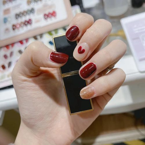 白美甲图片