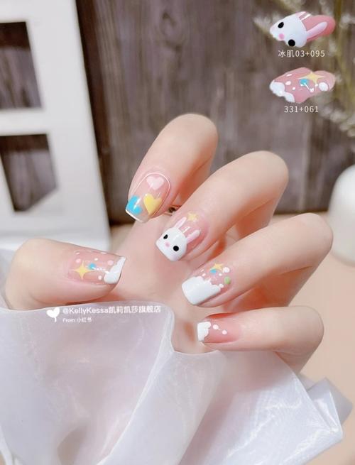 白美甲图片