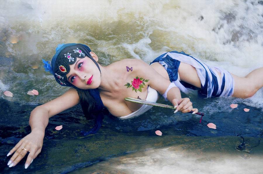 传统惊艳古典美女蓝色妖姬美女彩绘性感高清写真图片