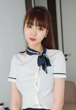 亚洲日韩美女模特青涩优雅情人蜜汁黑丝美腿丰臀勾人心魄高清写真图集