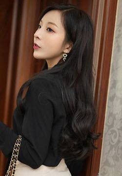 亚洲美女风情娇嫩副总陈小喵肉丝玉足受邀调教高清写真集