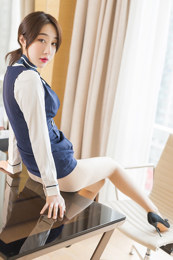 亚洲美女职业催情师沈梦瑶黑丝美脚隐约漏乳高清模特写真集图片