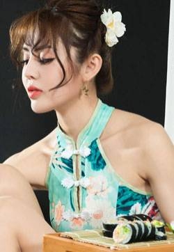 亚洲美女摄影Model凉儿水果沙拉丝足诱惑高清写真集