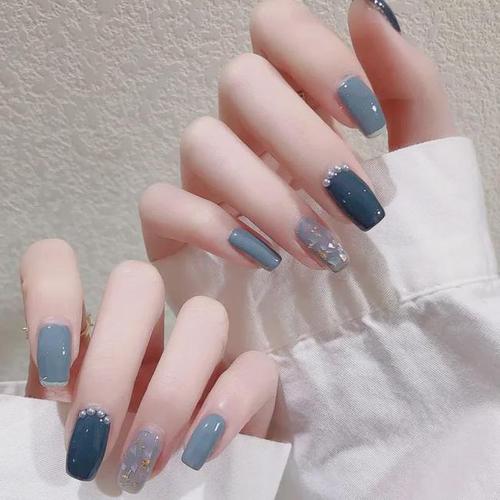 秋冬显白美甲 秋冬显白美甲图片婚礼图片