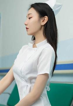迷人尤物美女小护士安然肉丝美腿退烧治病高清写真图片