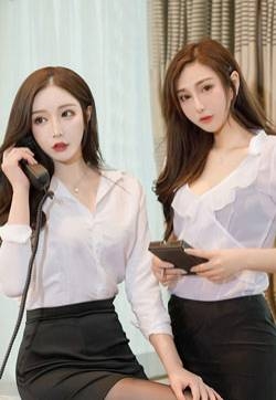 办公室黑丝尤物绝色妩媚双骄丝袜美腿性感曲线挑逗高清美女写真图片