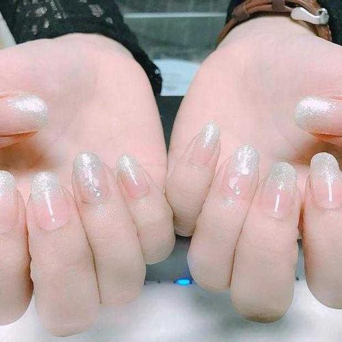 显手白的指甲款式图片 什么样的指甲显手白图片