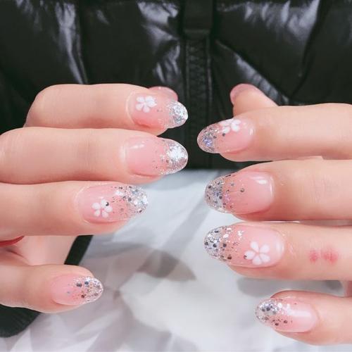 热门美甲图片