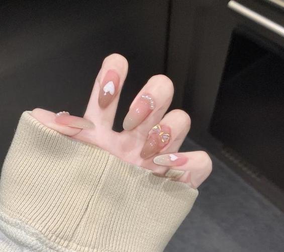 热门美甲图片