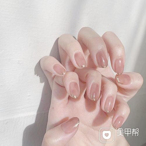 灰美甲图片