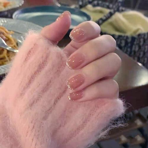 磨砂红色美甲 磨砂红色美甲图片带钻图片