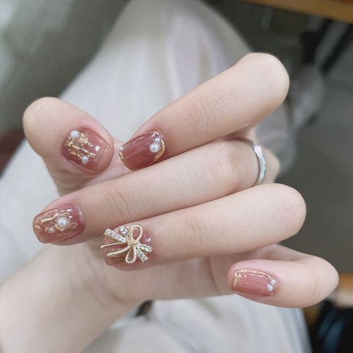 灰美甲图片