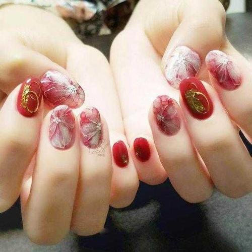 灰美甲图片