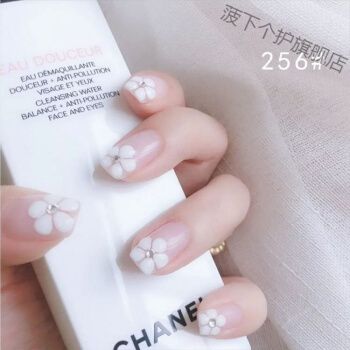 简单的美甲款式 美甲个性款式图片时尚图片