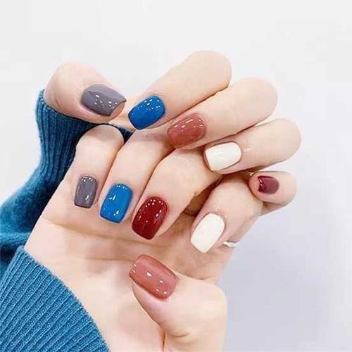 白美甲图片