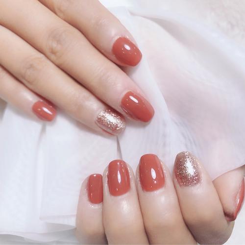 白美甲图片