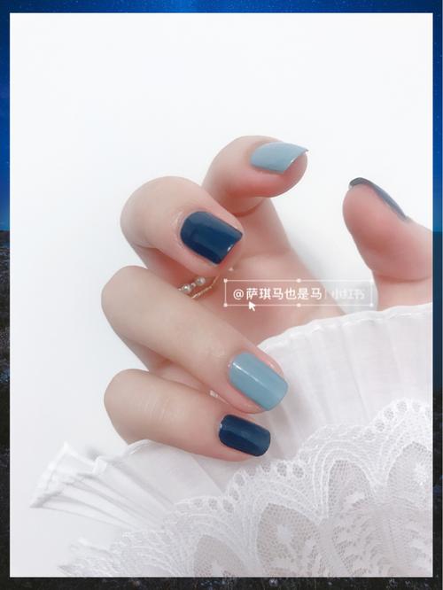 白美甲图片