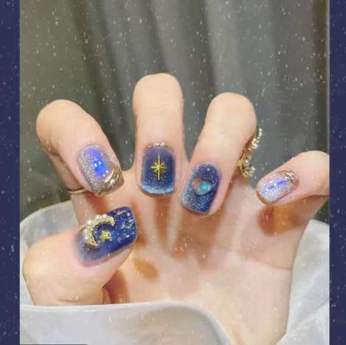 手黑适合什么颜色的美甲 适合手黑的纯色美甲图片图片