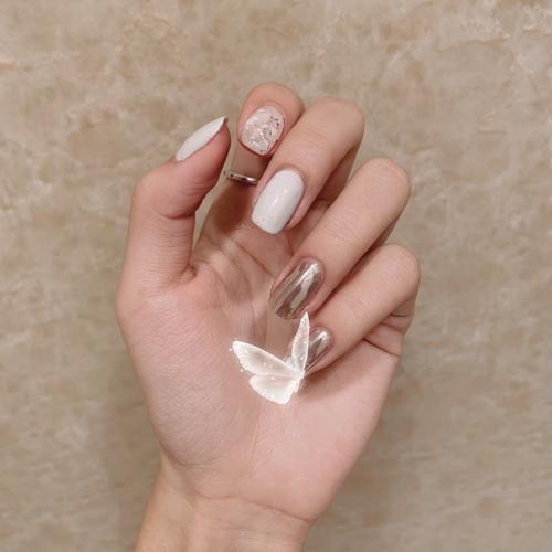 白美甲图片