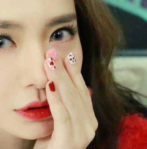 热门美甲图片