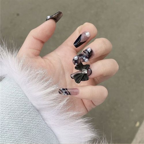 美甲黑白个性款式图片 黑白美甲图片大全简单新款图片