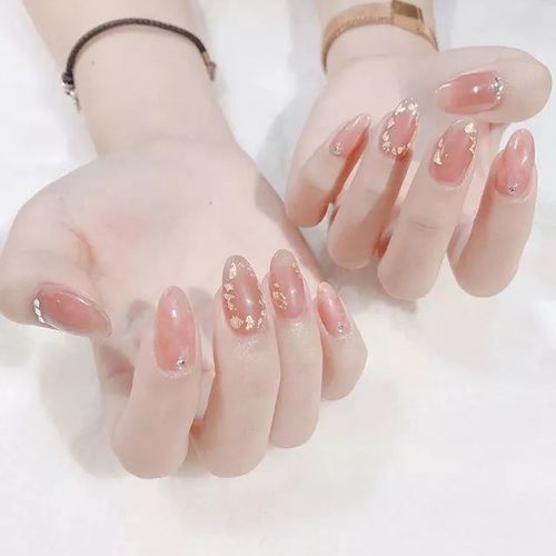 红美甲图片