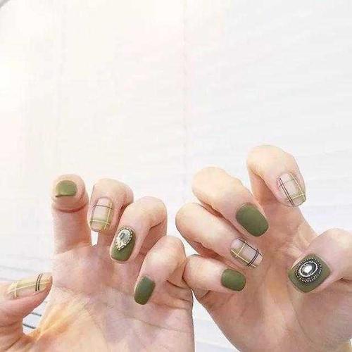 黑美甲图片