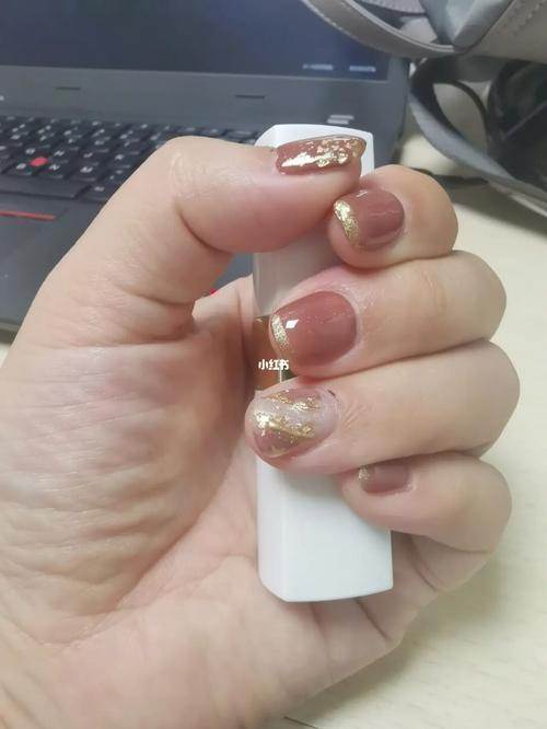 橙美甲图片