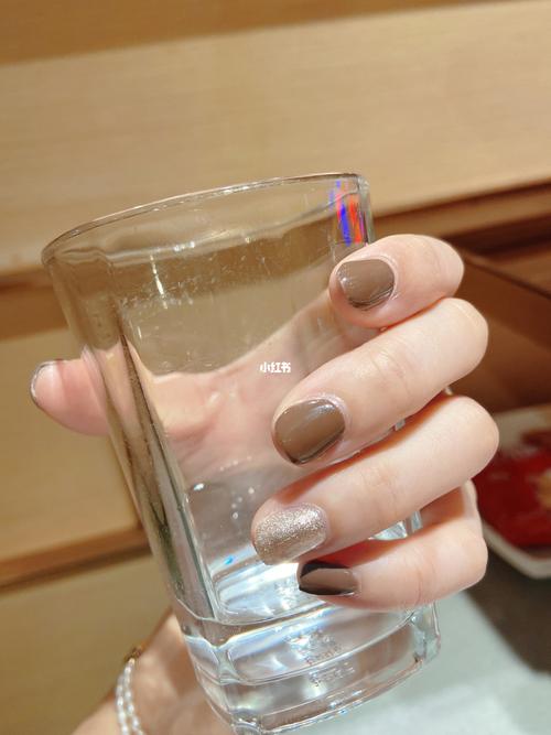 橙美甲图片