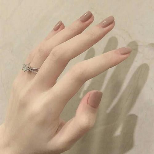 白美甲图片