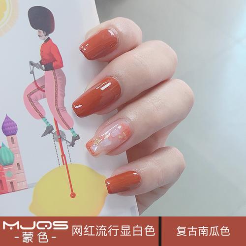 黄美甲图片