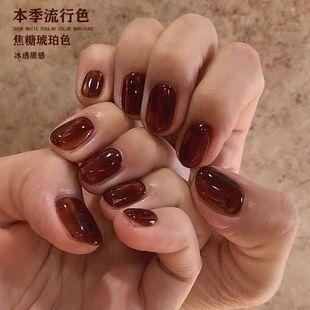 白美甲图片